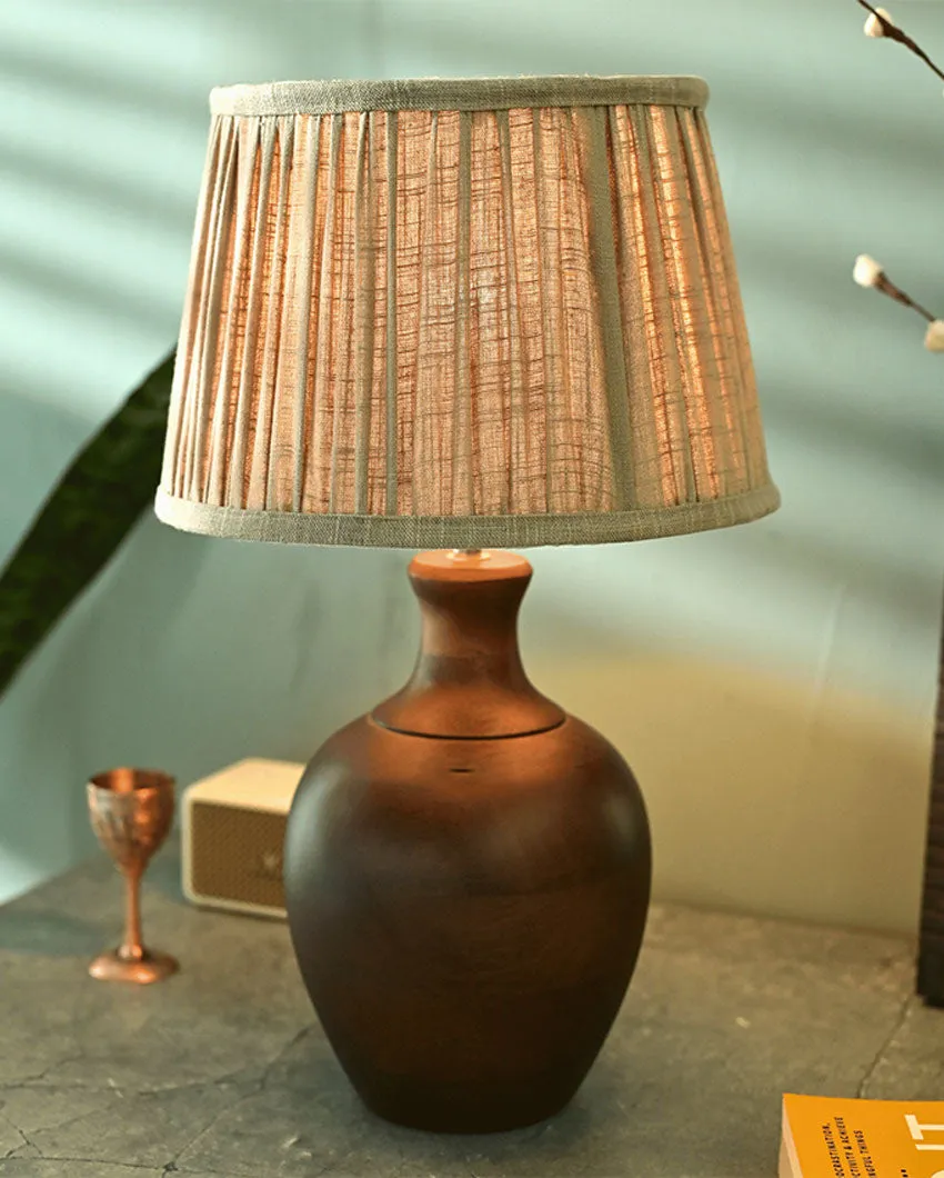 Chic Illumination Table Lamp